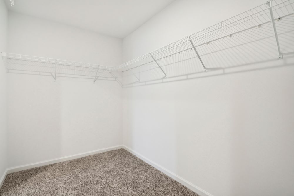 29 Primary Closet