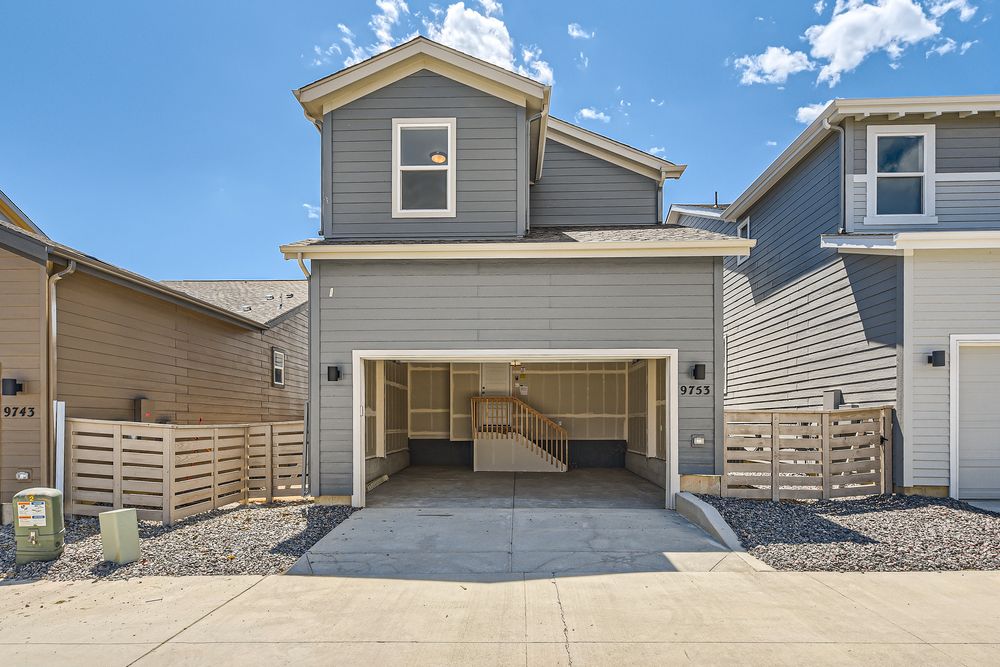 30 Garage Exterior