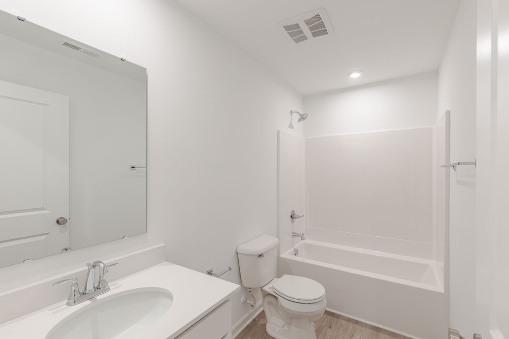 30 Hall Bathroom