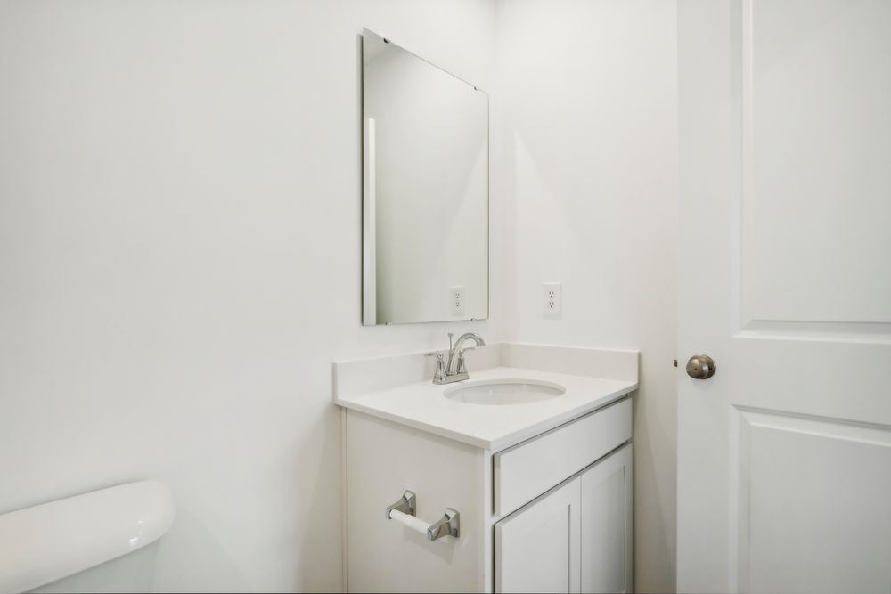 31 Hall Bathroom
