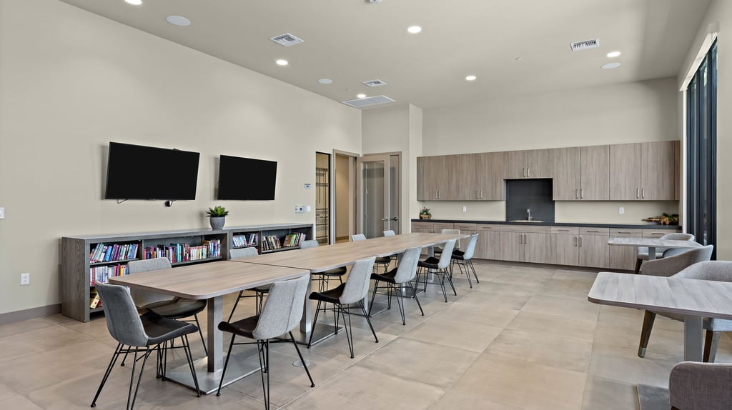 32-custom-Ovation Clubhouse-33