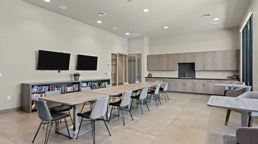 32-custom-Ovation Clubhouse-33