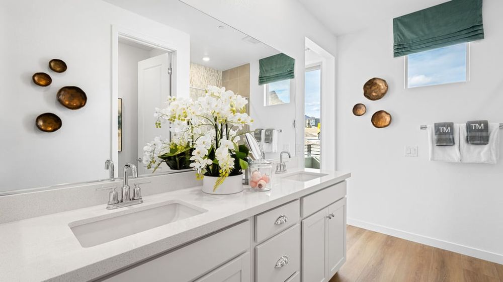 32-custom-TM Lark Hill Unit 2-32