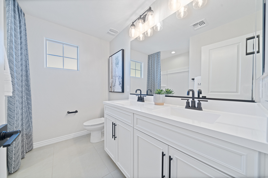 32 Bath 2
