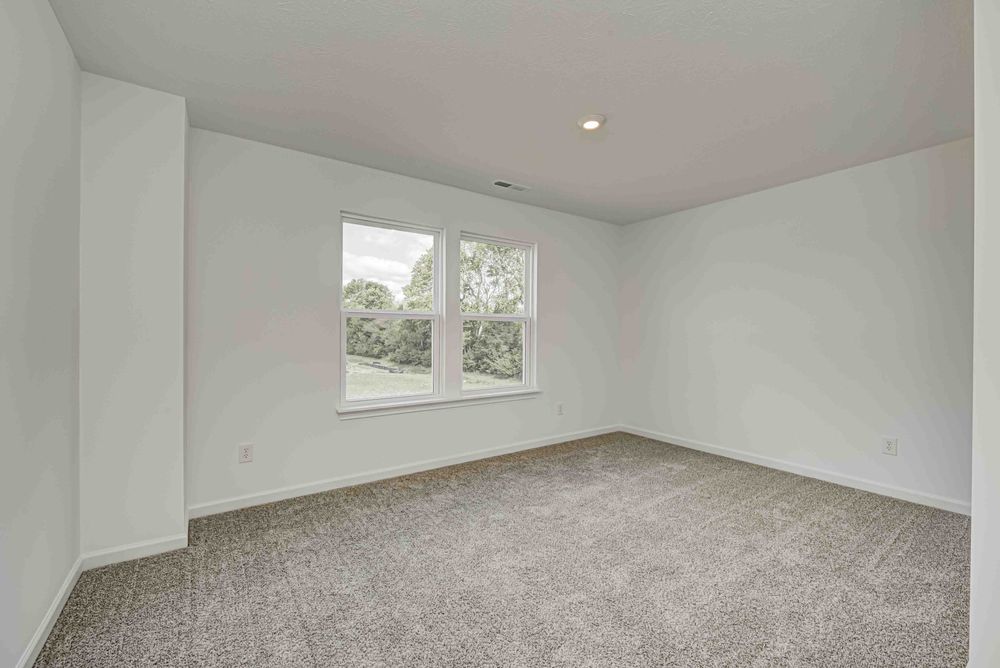 33 Bedroom