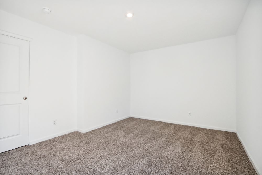 37 Bedroom
