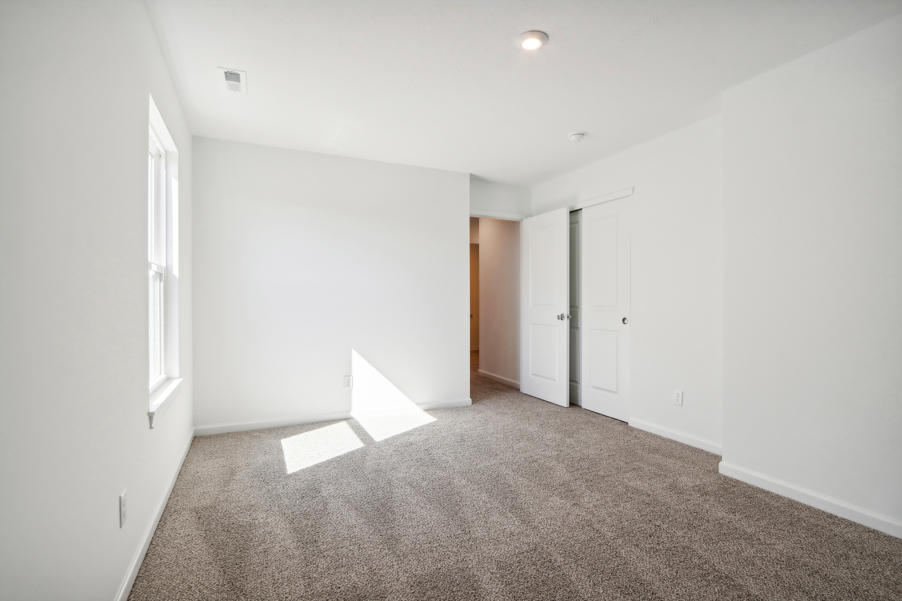 38 Bedroom