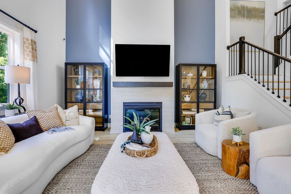 hj-ga-atlanta-reserve-at-hickory-walk-easton-lot-2-tv-lounge-01.jpg