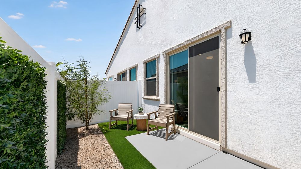 16_aspire_unit-1017_yardly-laveen-spectrum_private-backyard_sitecore.jpg