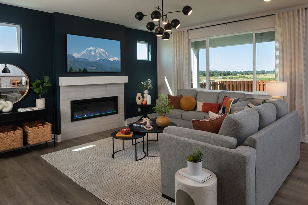 Sunrise Vista Lily Great Room.jpg