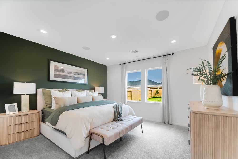 hj-tx-houston-newport grove-reid-lot-27-bedroom-05.jpg