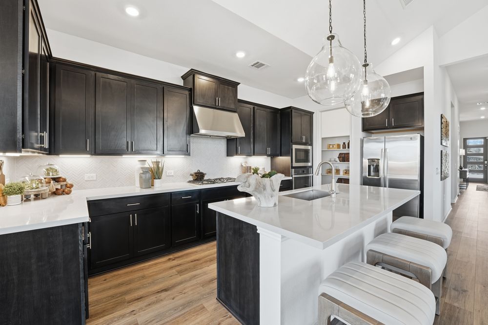 hj-tx-austin-silverleaf-burnet-lot-9-kitchen-002.jpg