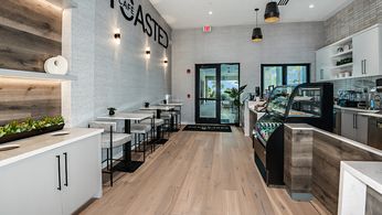 Esplanade-at-Lake-Traditions-Amenity-Center-0933-web.jpg