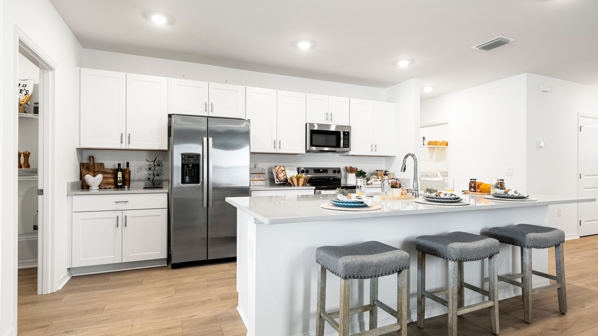 Taylor Morrison - Solena - Hummingbird Model-13 kitchen.jpg