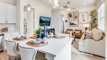 07_Yardly-Town-Center_2-bedroom_apartment_Dallas.jpg