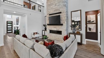 hj-tx-austin-village-grove-balcones-tv-lounge-01.jpg
