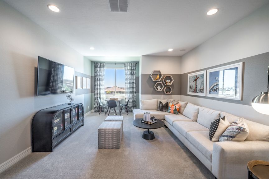 Allen Ranches Expedition HamptonGame Room  2