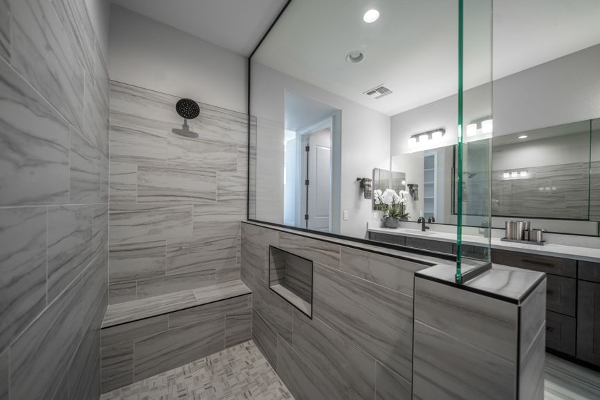 Allen Ranches Expedition HamptonPrimary Suite Bath  2