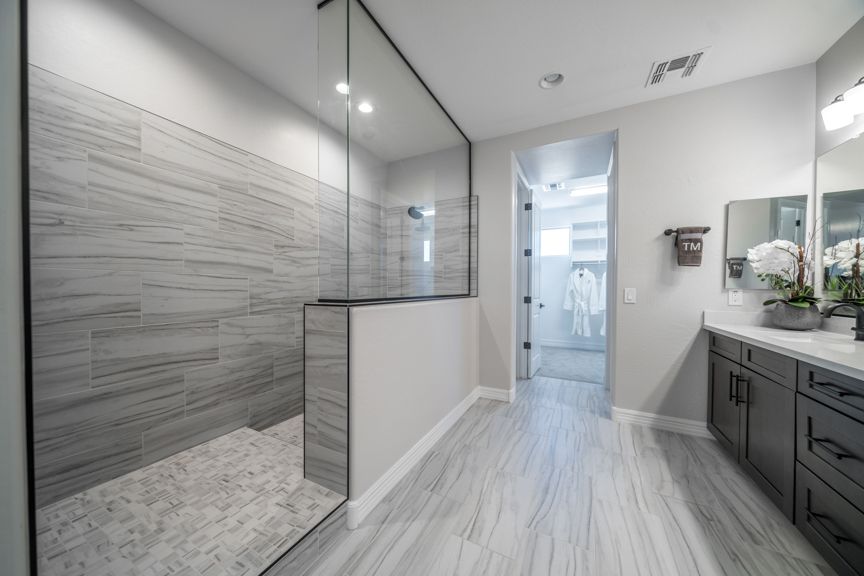 Allen Ranches Expedition HamptonPrimary Suite  Bath  3