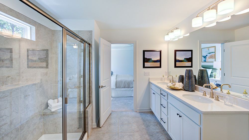 Andrews owner's bath