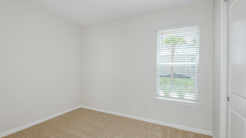 Anna-Marie-33935-Castaway-Loop-7935-16x9-bedroom