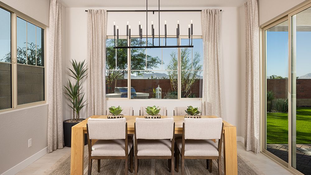 Ellsworth Cambridge_Dining