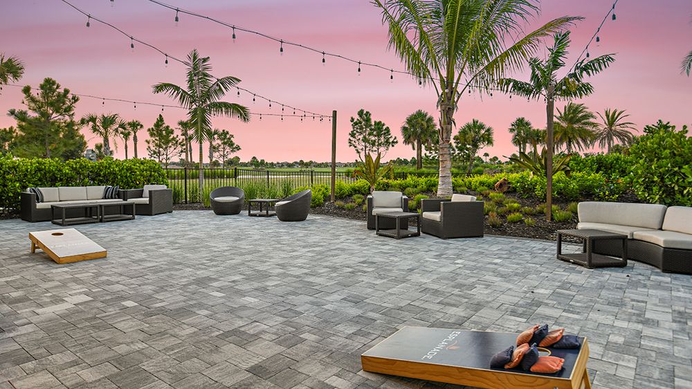 Esplanade-at-Azario-Bahama-Bar-1504-1200x675