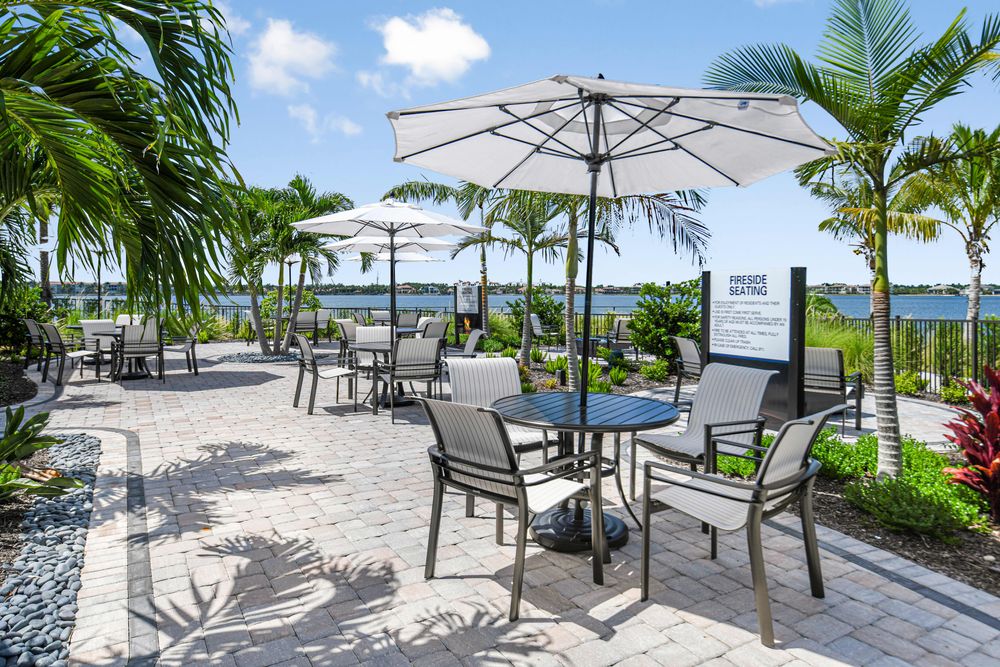 Esplanade at Lake Club Bahama Bar  3483-1200x675-outdoordining