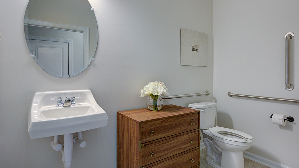G Quincy guest bath