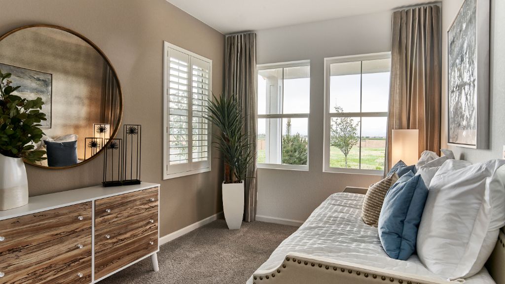 Granby small bedroom