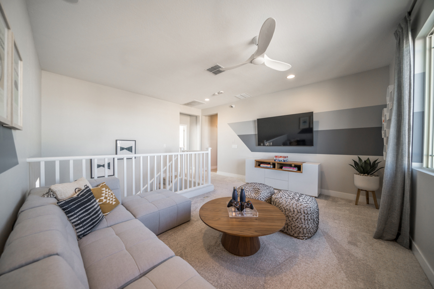 Hawes Encore RedwoodLoft  1