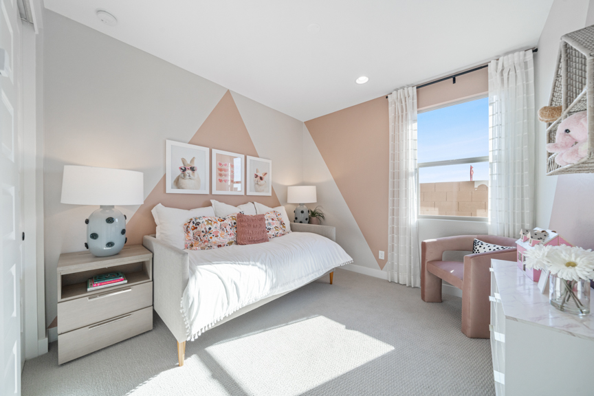 Lucero Sandstone_Bedroom 3