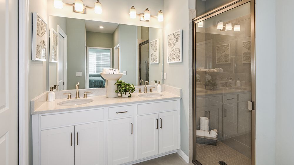 MainEnsuite-Esp-Lake-Club-Avanti-VII-5357-1200x675