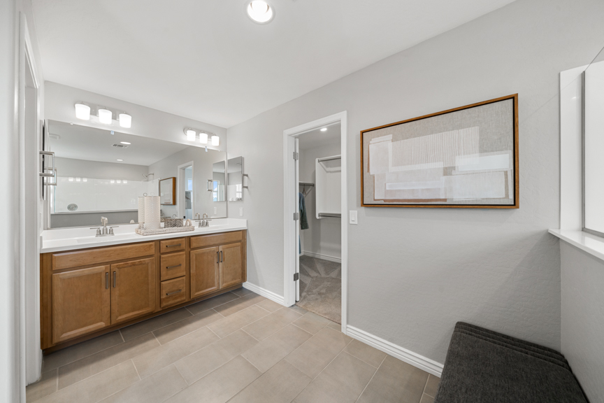 Parkside Rio Vista 354 Primary Bath 1