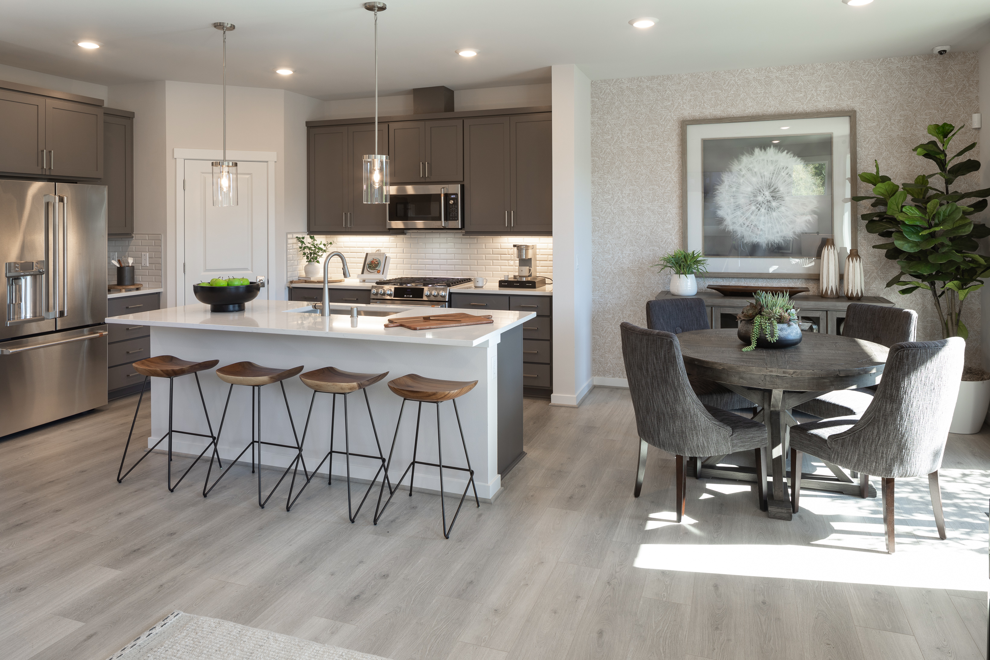 Senderos_A24_Kitchen_Dining Room