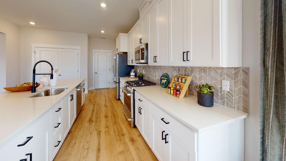 South-River-Terrace-Lot-2-Gris-Kitchen3