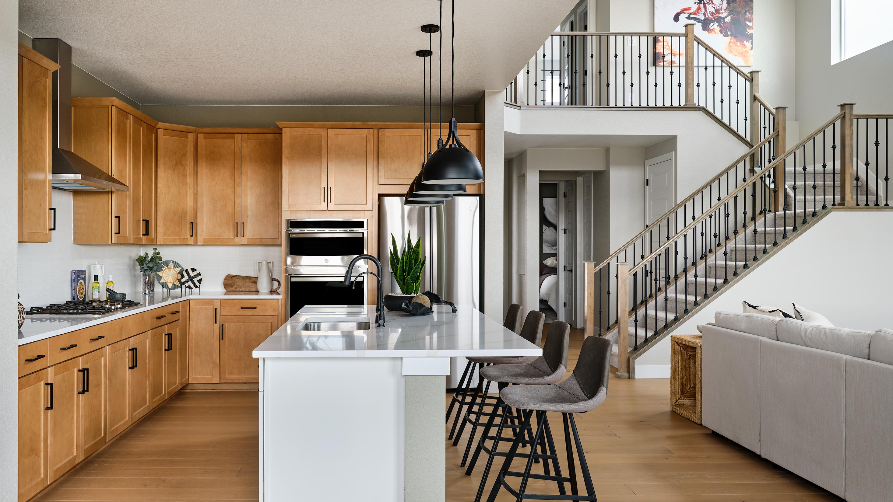 Taylor-Morriosn-Looking-Glass-Reserve-The-Roxborough-03-01-23-Kitchen-Living-16X9-Web