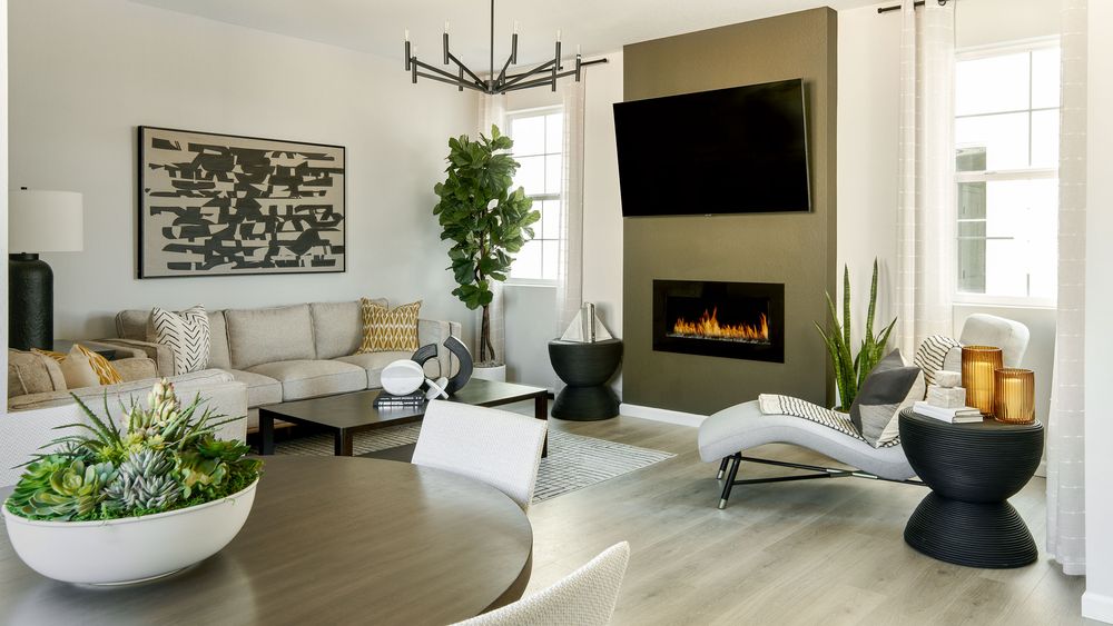 Taylor-Morrison-Aurora-Highlands-Stella-09-11-23-Dining-Living-Web