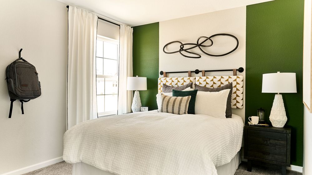 Taylor-Morrison-Aurora-Highlands-Stella-09-11-23-Kids-Bedroom-Web