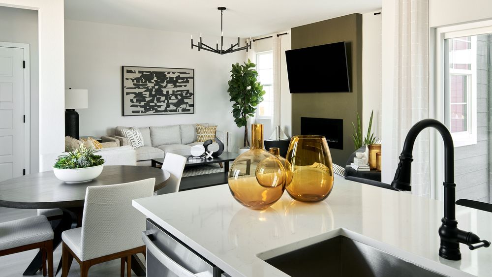 Taylor-Morrison-Aurora-Highlands-Stella-09-11-23-Kitchen-Dining-Living-Web