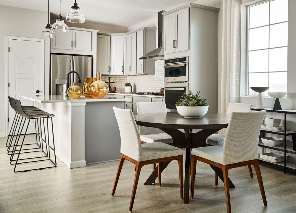 Taylor-Morrison-Aurora-Highlands-Stella-09-11-23-Kitchen-Dining-Low-Web