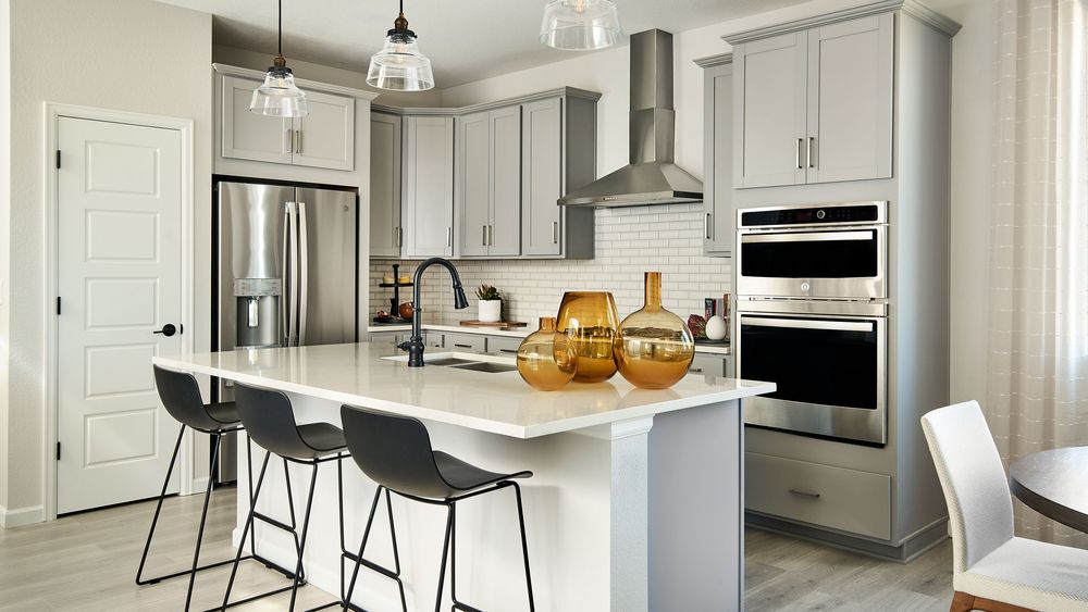 Taylor-Morrison-Aurora-Highlands-Stella-09-11-23-Kitchen-Web