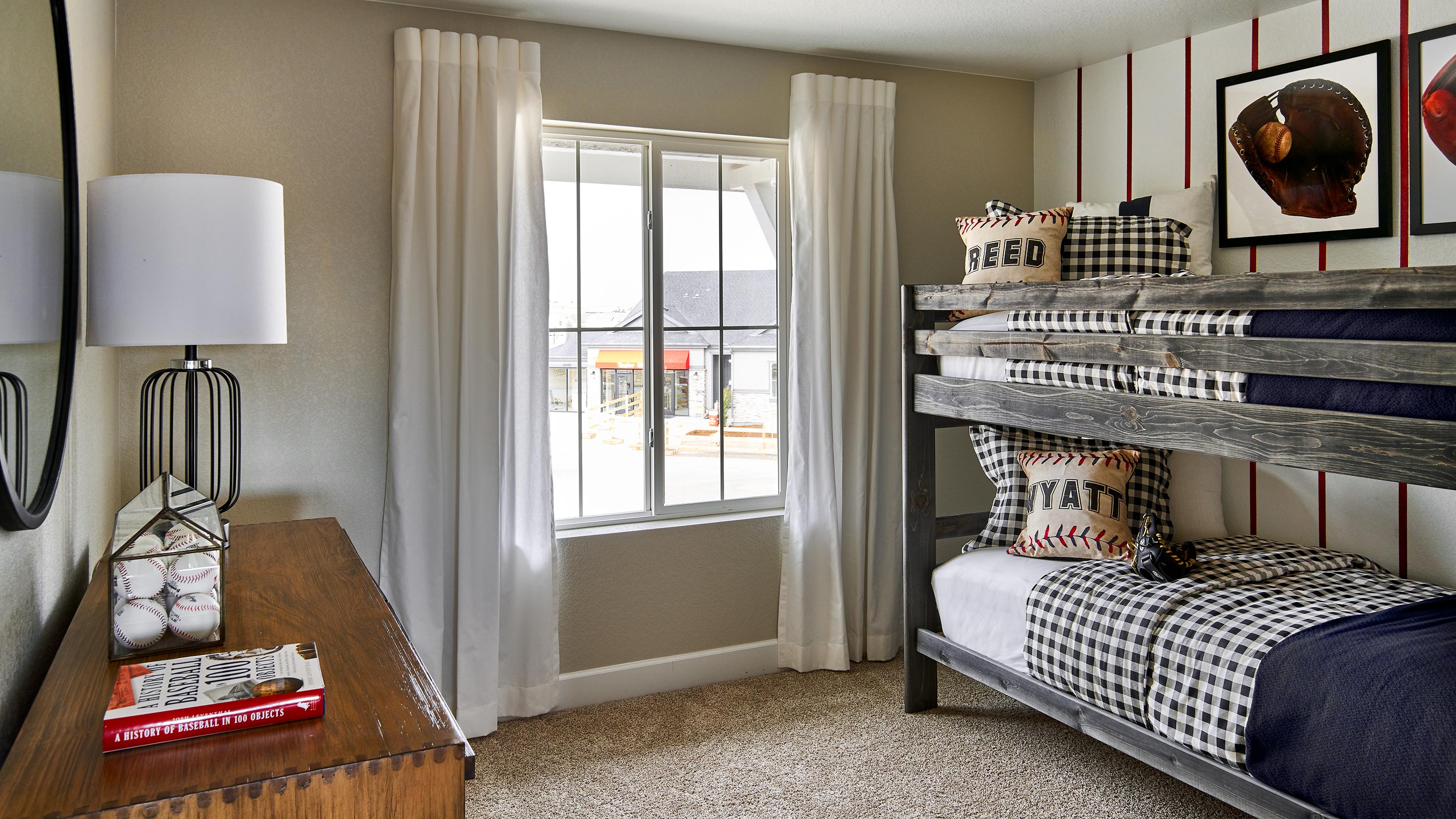 Taylor-Morrison-Reserve-Looking-Glass-Silverthorne-03-01-23-Bunk-Room-Web