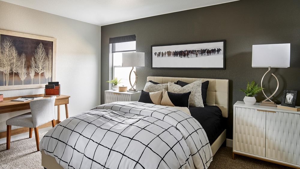 Taylor-Morrison-Reserve-Looking-Glass-Silverthorne-03-01-23-Guest-Room-Web