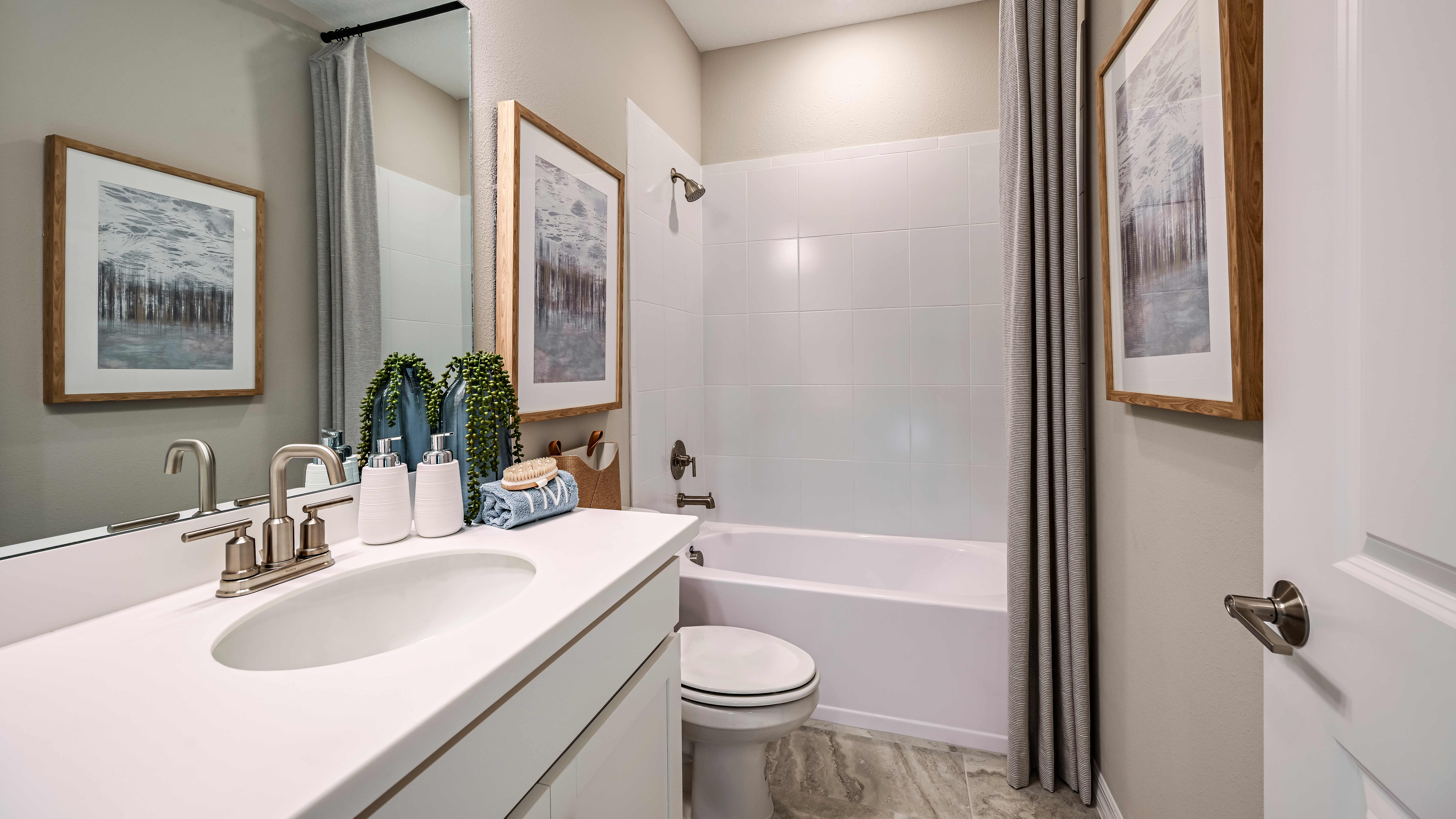 Tiburon Grenada 6464-1200x675 - bathroom 2