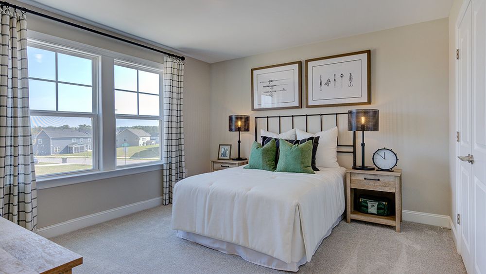 Secondary bedroom