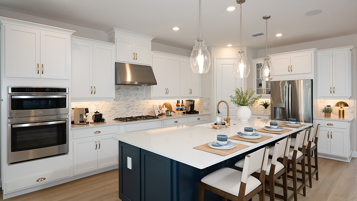 The-Waters-at-Center-Lake-Ranch-Montauk-0442-1200x675 kitchen.jpg