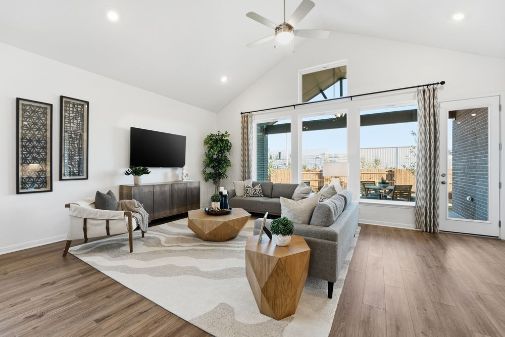 hj-tx-austin-silverleaf-burnet-lot-9-tv-lounge-002.jpg