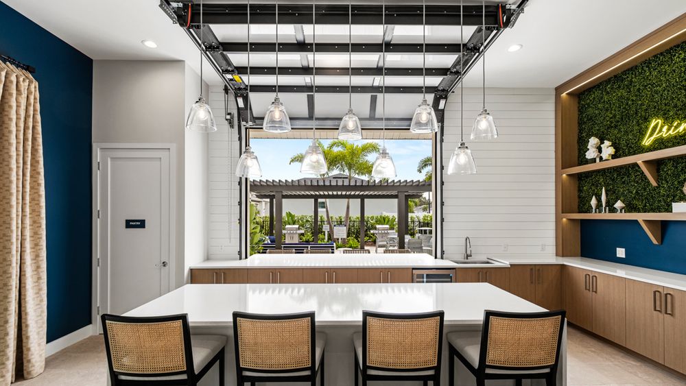 contact-leasing-office_palmetto_FL_11