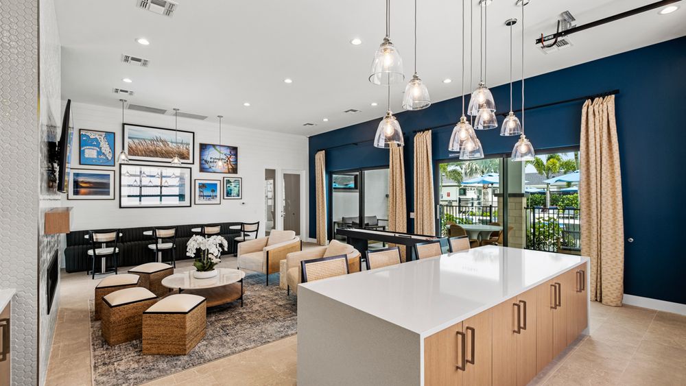 contact-leasing-office_palmetto_FL_15